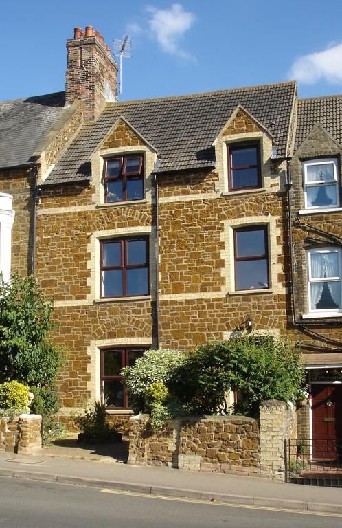 הנסטנטון Honeycomb House Apartments מראה חיצוני תמונה